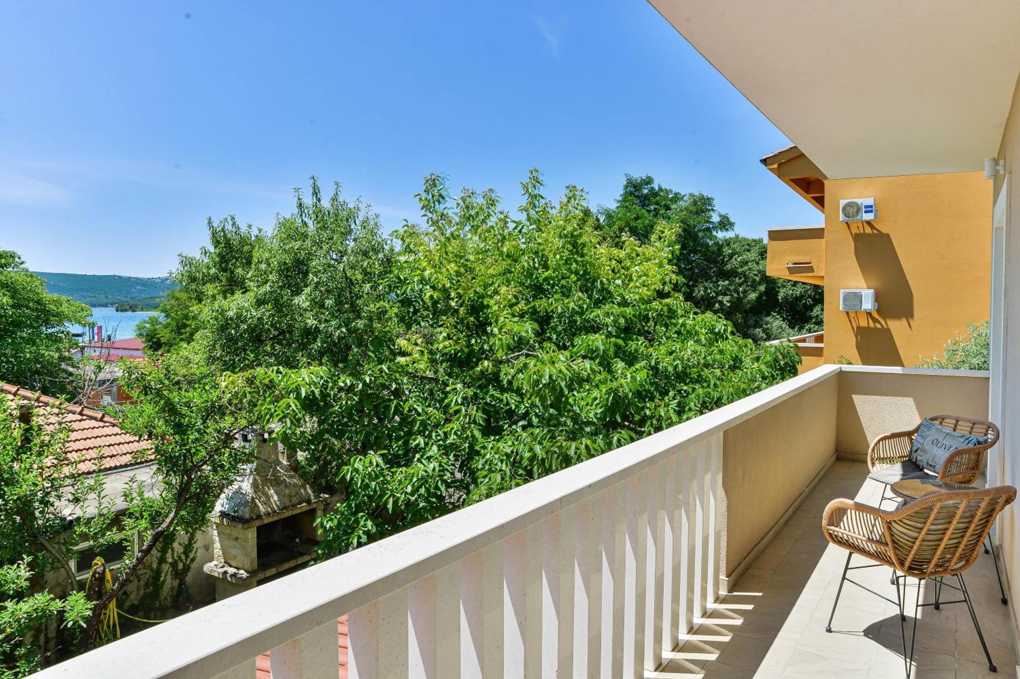 Apartments Kampanel Turanj Exterior photo